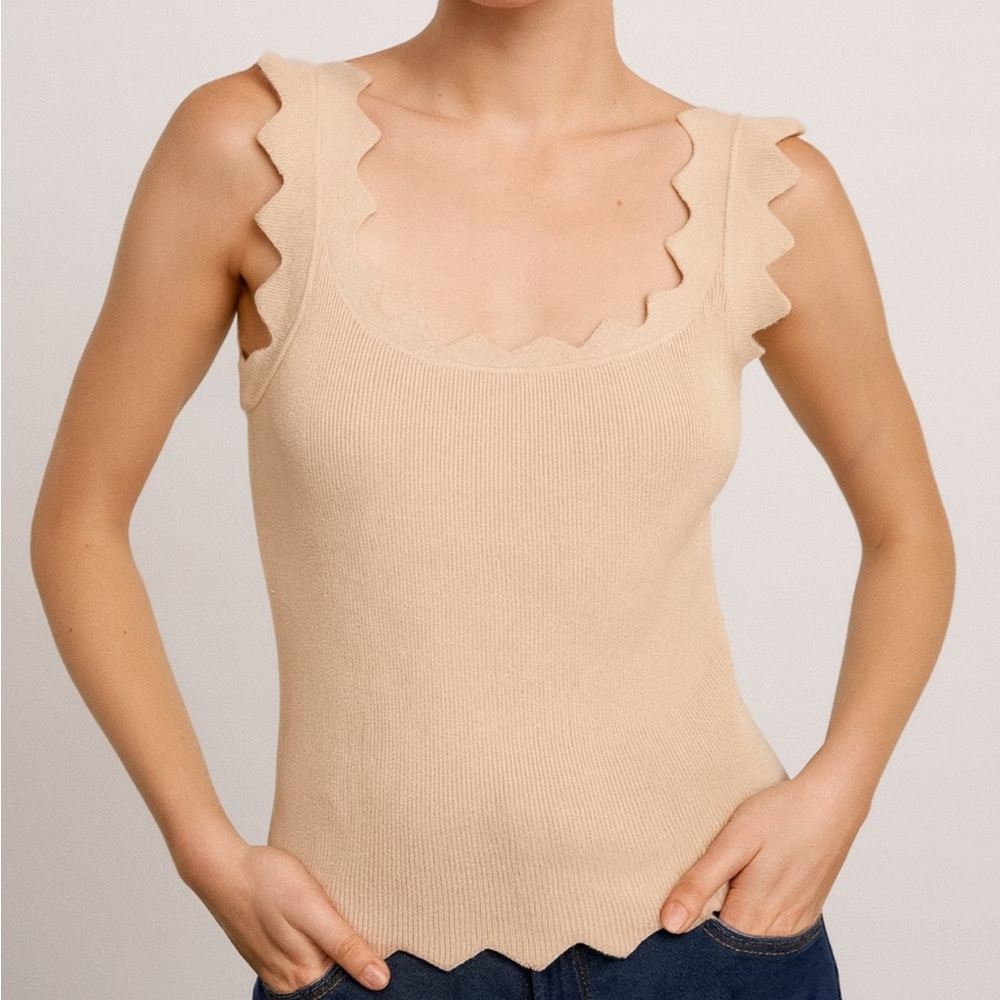 Sluiz Knit Sweater Beige Ruffle Trim Size S/M